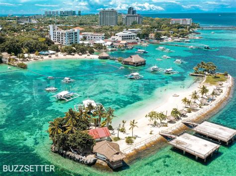 Bluewater Maribago Beach Resort .